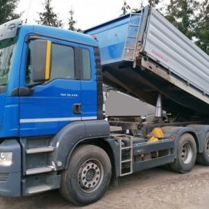 foto 8x4 kipper seil MAN EUR6 tridem